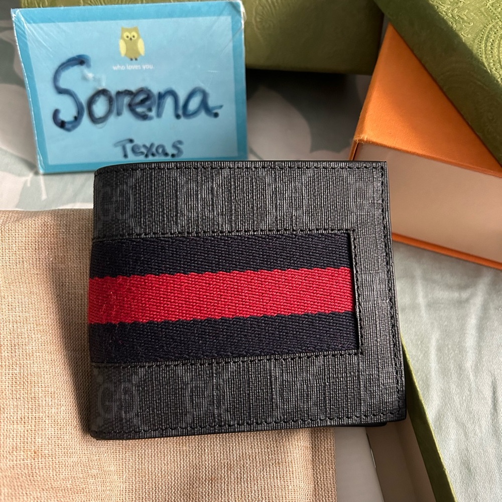 Auth. Gucci GG Supreme Sylvie web wallet bifold